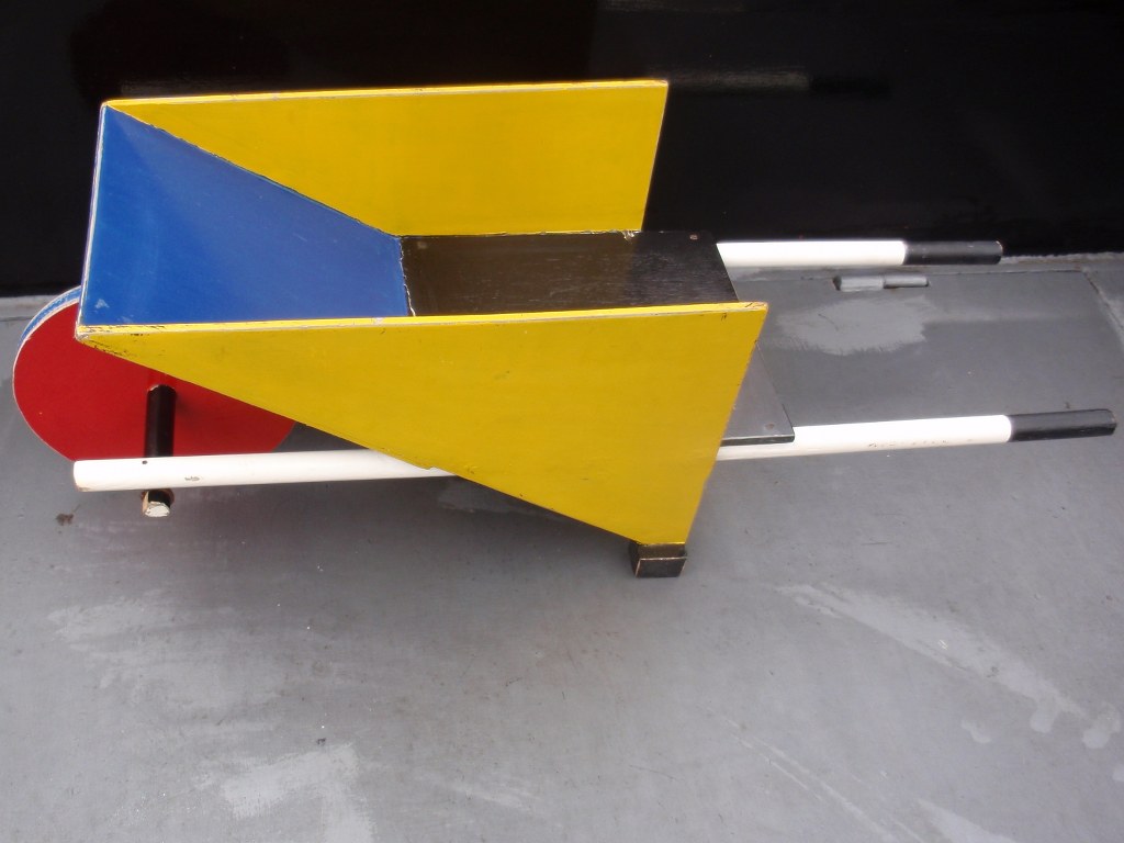 Replica toy wheelbarrow Gerrit Rietveld 