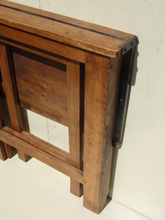 Foldable oak writing desk