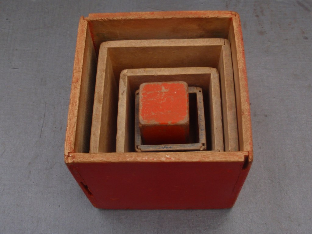 Nooitgedagt wooden nesting blocks in the manner of ADO 1950