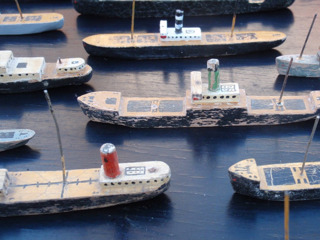 Collection miniature ships