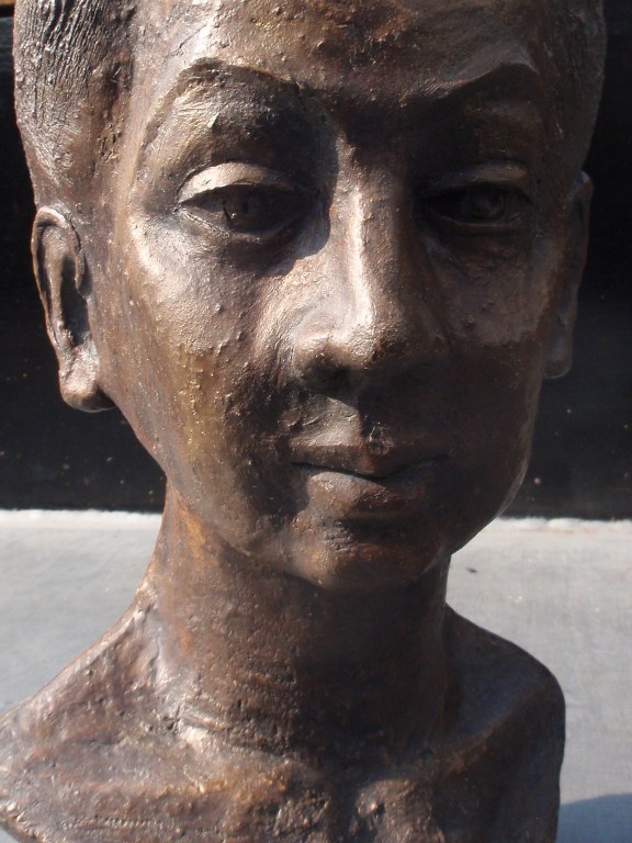 Portrait of woman in clay 1950 attributed to Tjipke Visser