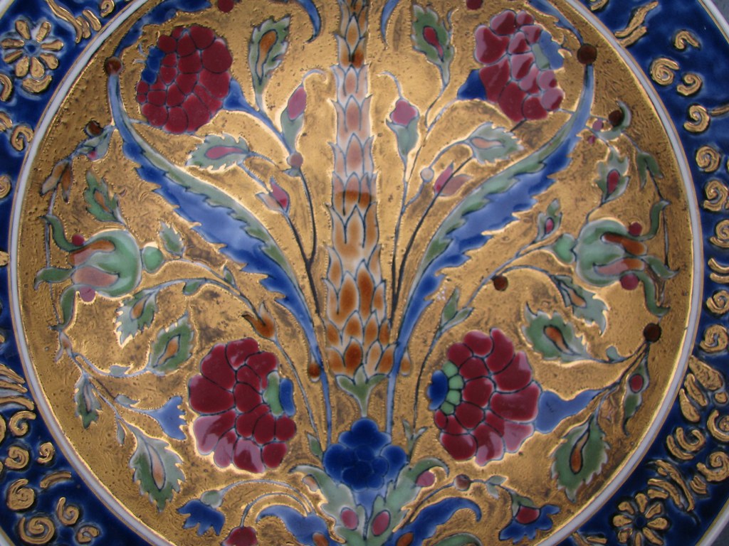 Early Zsolnay dish with gold and Persian motifs