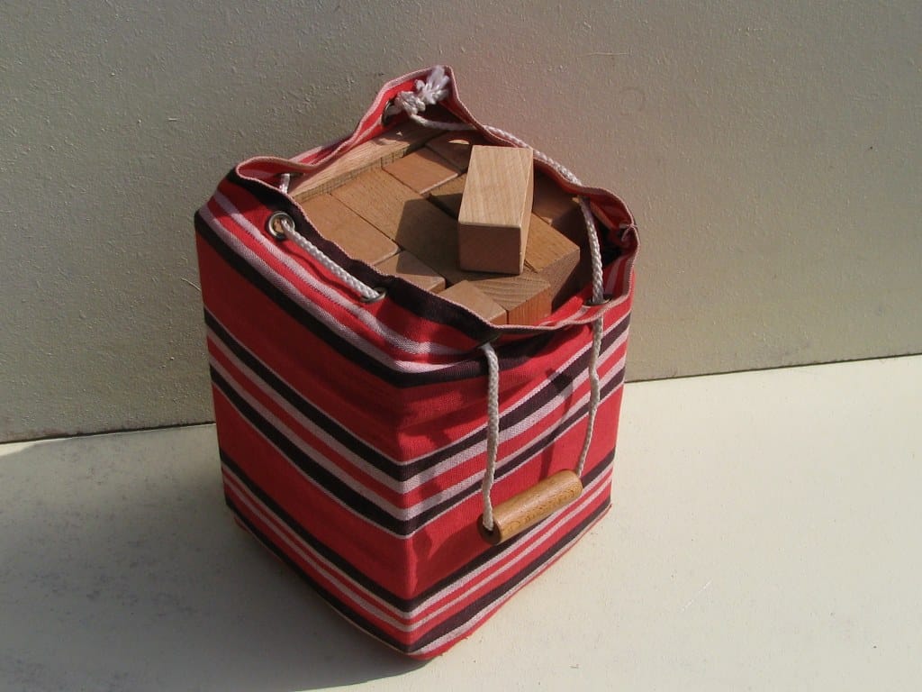 Fifties bag with wooden blocks (‘blokkenzak’) of ADO by Ko Verzuu